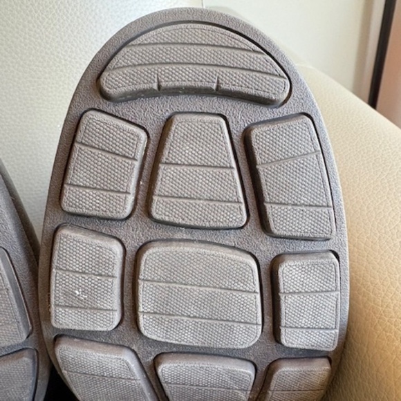 UGG Australia sz US 10 (UK 8, EU 41) Women's premium leather Chelsea boots brown - Picture 15 of 16